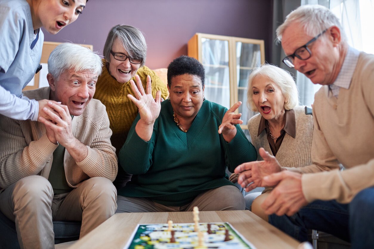 Les 8 jeux de société que l'on vous conseille et pourquoi (santé cognitive, ergonomie...)