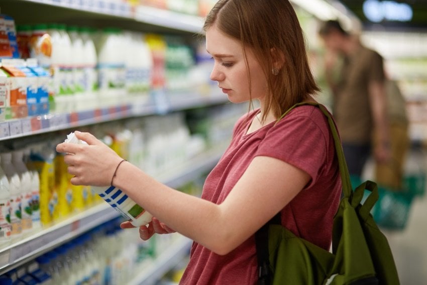 Vaisselle jetable : composés cancérogènes, immunotoxiques Les dangers du  sans plastique