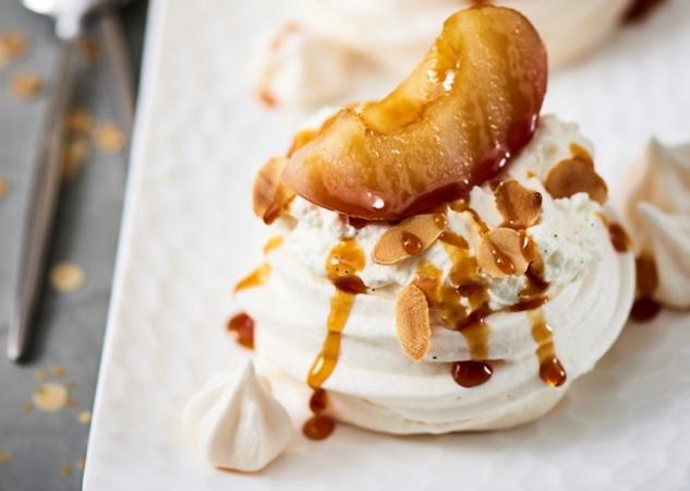 Recette Pavlova à La Pomme Confite, Caramel Et Amandes