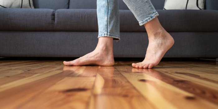 Vous voulez prendre soin de vos pieds ? Ces 7 habitudes sont dÃ©conseillÃ©es par des podologues