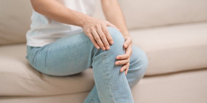Douleurs au genou : 7 choses Ã  ne surtout pas faire, selon des mÃ©decins