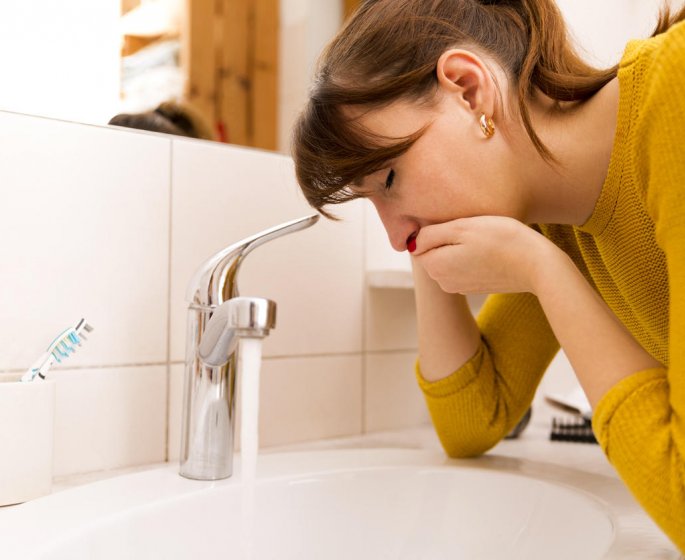 Diarrhee et nausee : des symptomes de grossesse ?