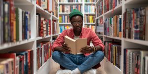 La bibliotherapie : l’art de soigner les maux par la lecture
