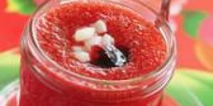 Gaspacho gele de cerises et fraises fraiches