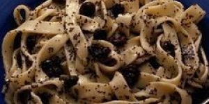 Spaghettis a la tapenade noire