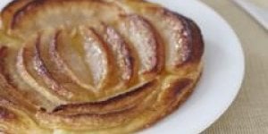 Tartelette cacao pomme cannelle, creme fouettee a l-arome de vanille