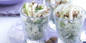 Verrines de quinoa, herbes et amandes fumees