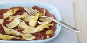 Carpaccio de Bresaola aux artichauts et parmesan