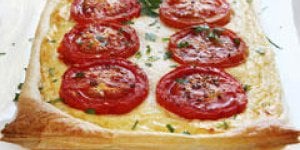 Tarte a la ricotta, tomate et jambon de parme