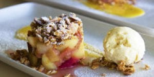 Crumble pomme rhubarbe 