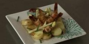 Pomme grenaille et pomme fruit in salada et crevettes