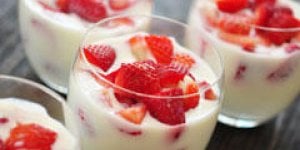 Fraises a la creme anglaise