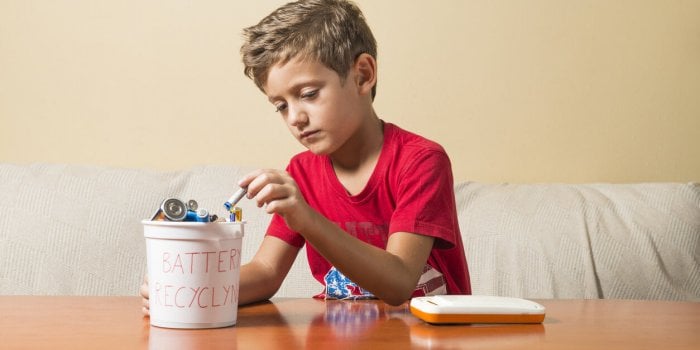 Ingestion de pile par les enfants : faut-il donner du miel ou de la confiture comme le préconise une étude ? 