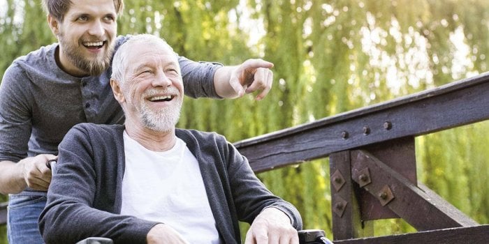 Comment rester actif et en forme après 60 ans : astuces et conseils pour les seniors ?