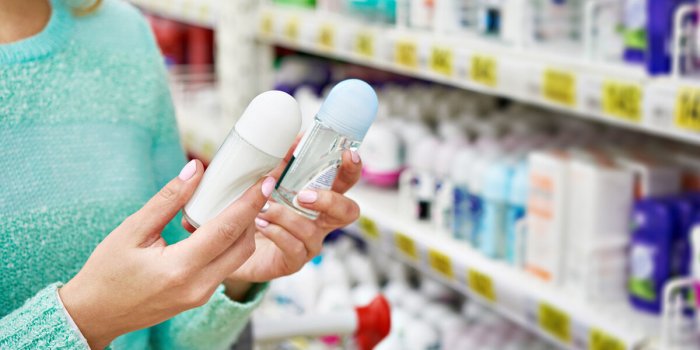 Les conseils d’une cosmétologue pour bien choisir son déodorant