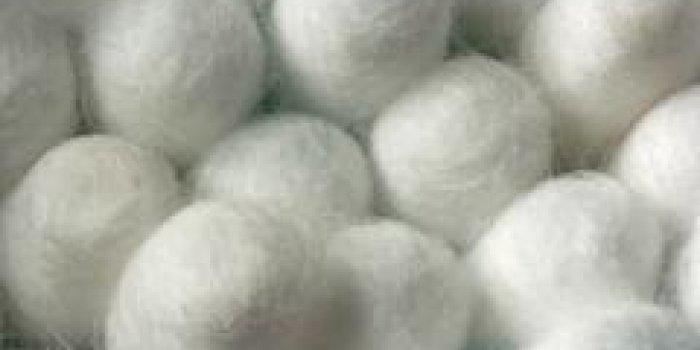 Avaler des boules de coton : le nouveau régime inquiétant des ados